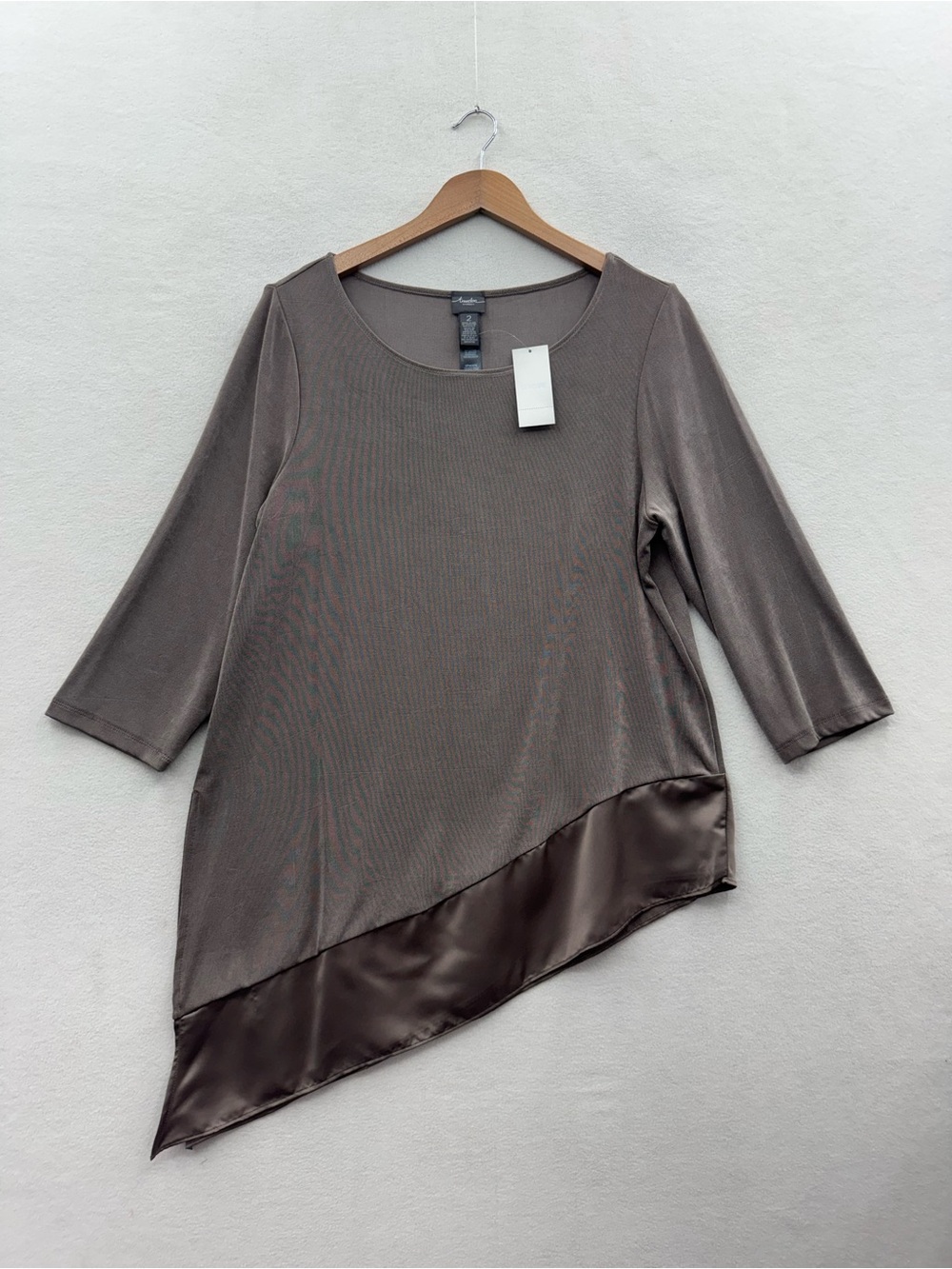 Chico's Travelers Women’s 2 (12-14) Tunic Top Asymmetrical Taupe Brown NWT